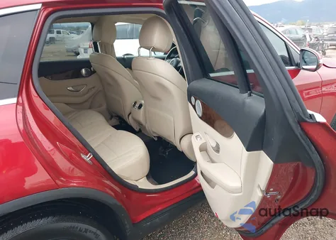 2017 Mercedes-Benz Glc 300 4Matic from USA, damaged, VIN WDC0G4KB8HF230129